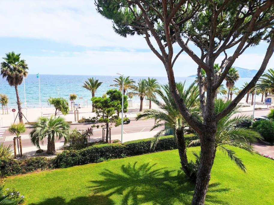 Cnossos Yourhosthelper Cannes Buitenkant foto